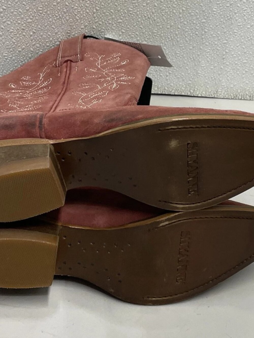 Shyanne Women's Bambi Suede Western Boots Snip Toe Red Suede Size 7.5B BSWSP24L9 - Picture 3 of 7